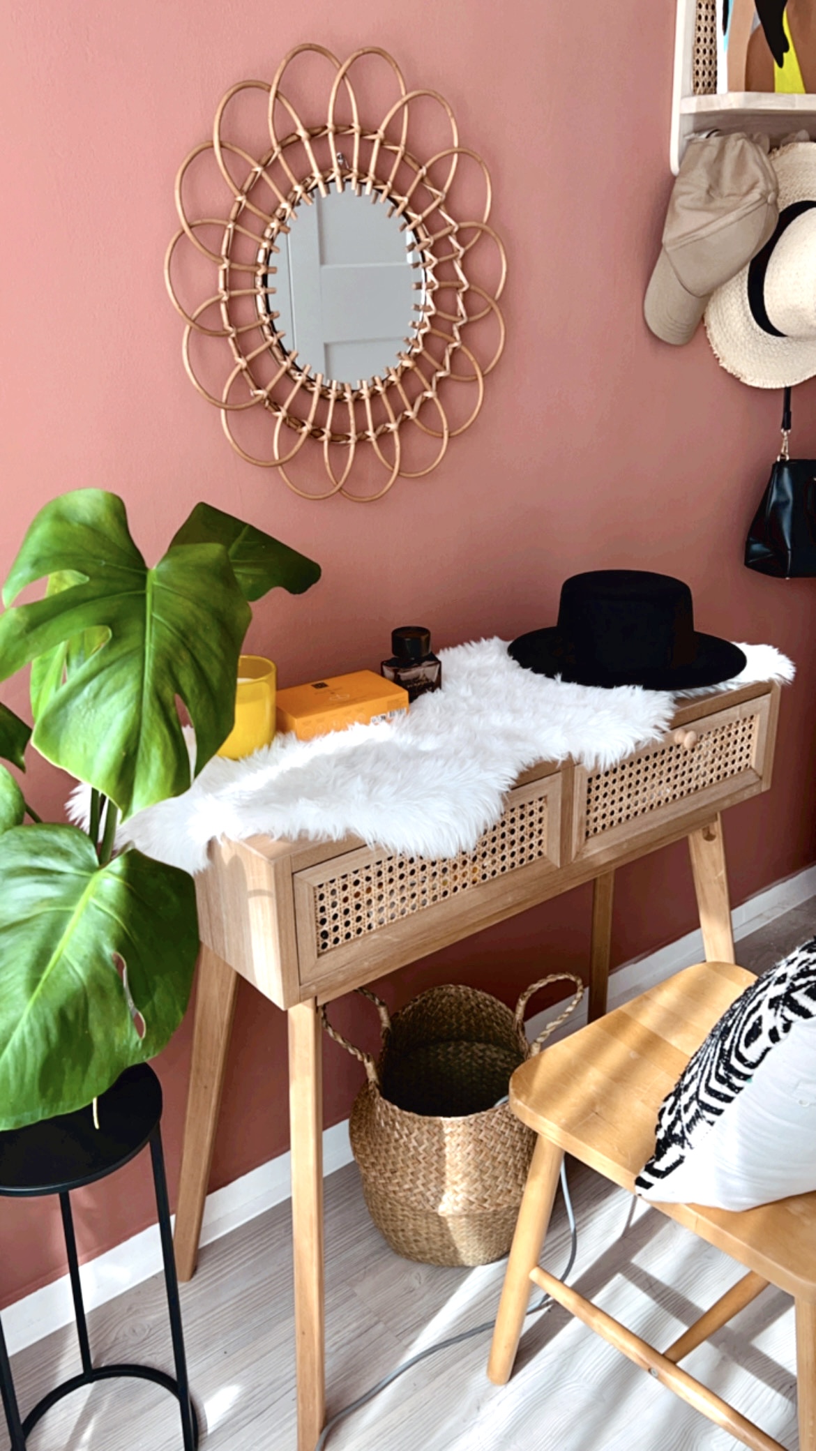 Interior decor 4