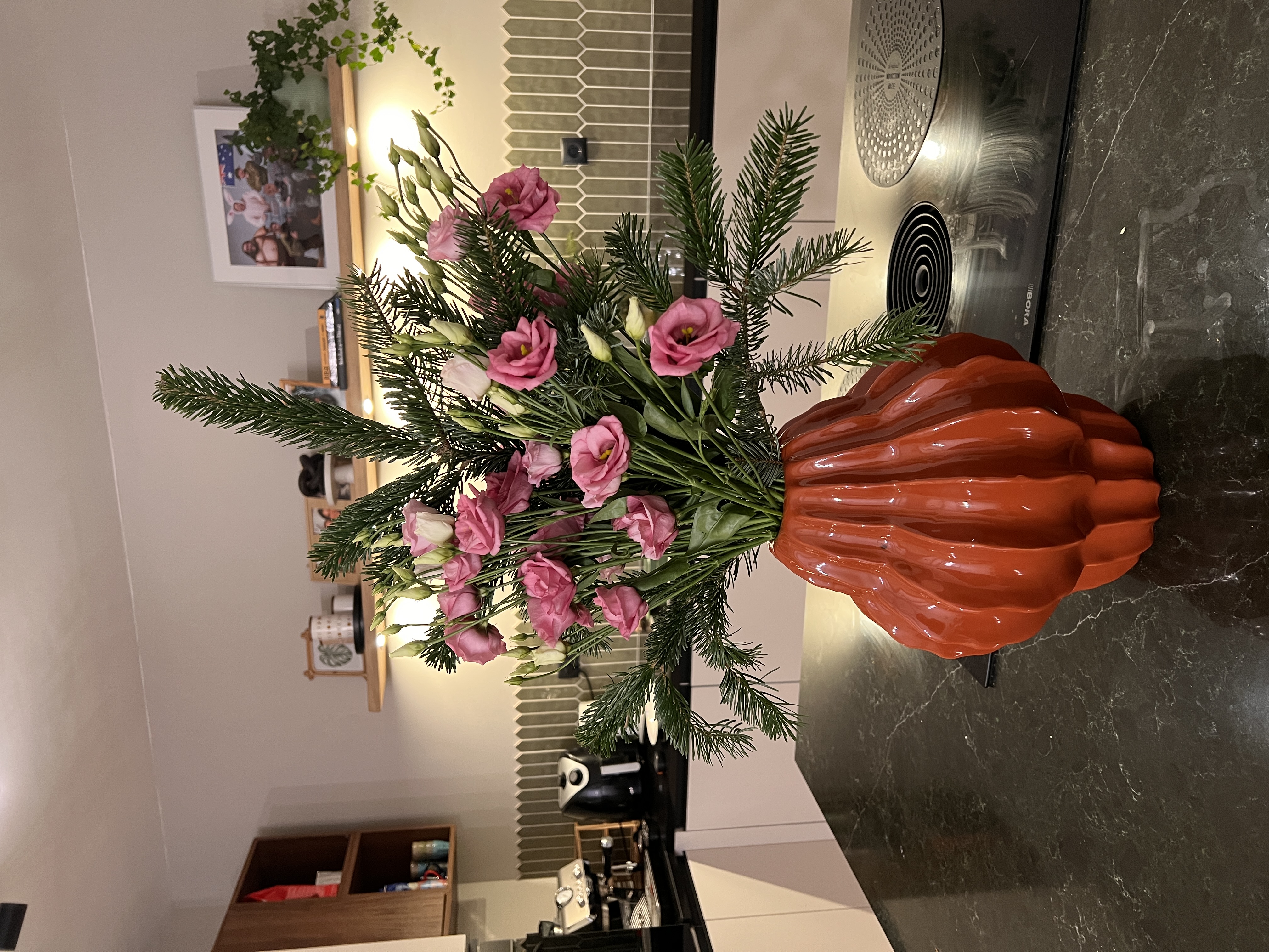 Red vase detail